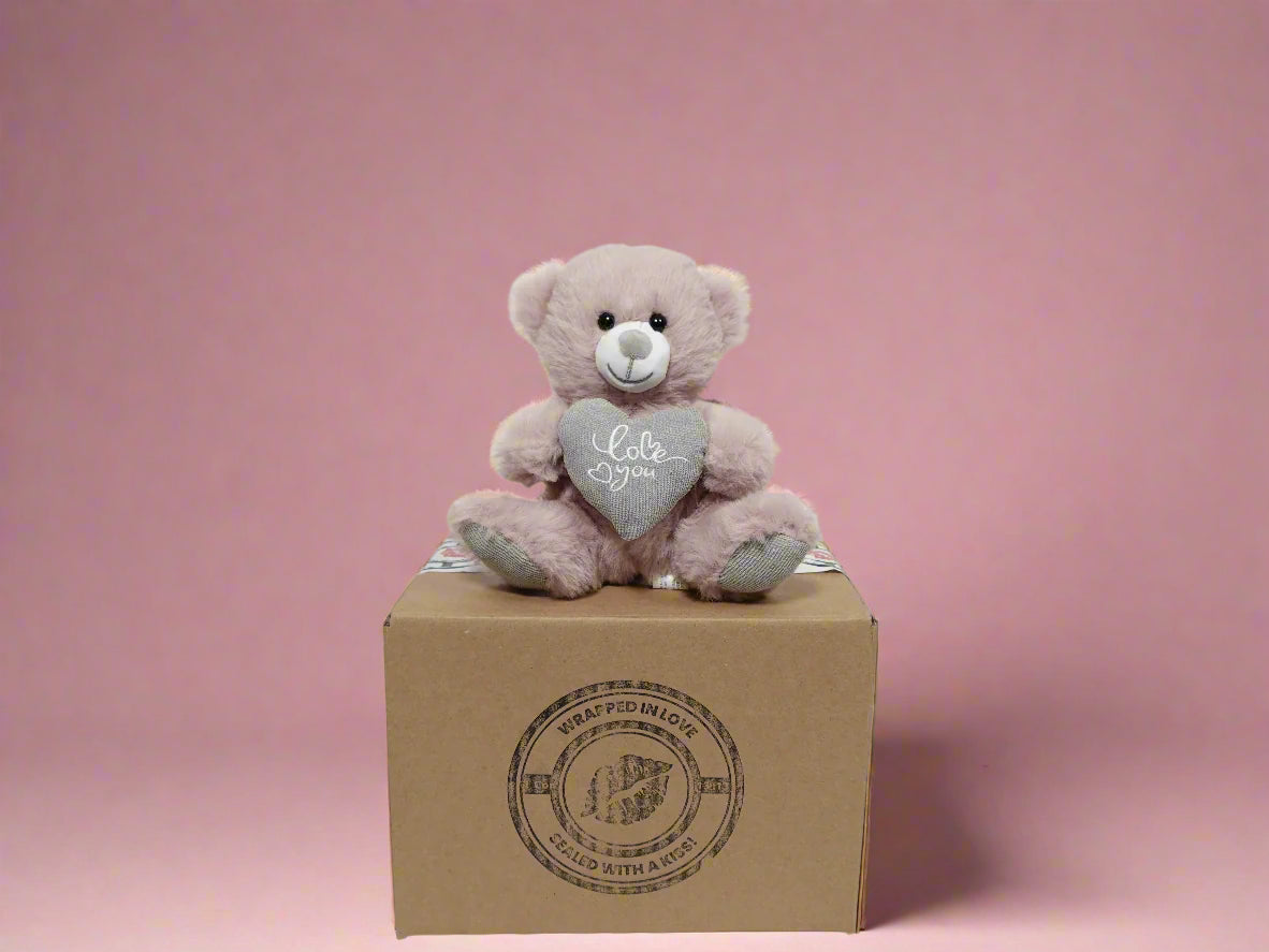 Harmony the Bear (Love You Heart) - 7"